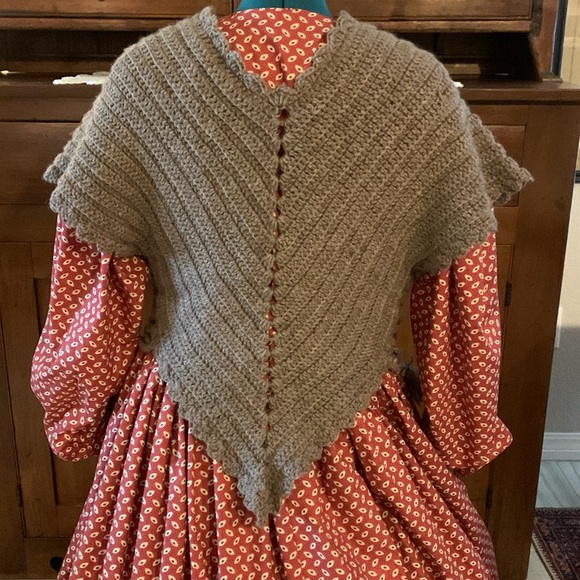 Civil War Victorian Sontag Hug Me Tight Vest Made From Wool Crochet L-XL - Picture 3 of 4